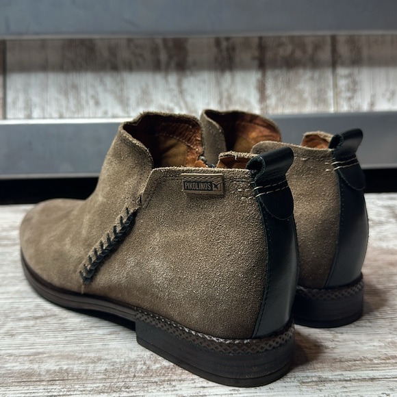 Pikolinos Ordino W8M-8692SO Stone Leather Women’s
Eu41 stitched trim details - Picture 7 of 13